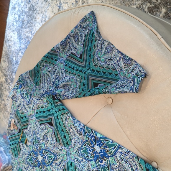 Women's Roz & Ali EUC top in a size large. - Picture 8 of 8